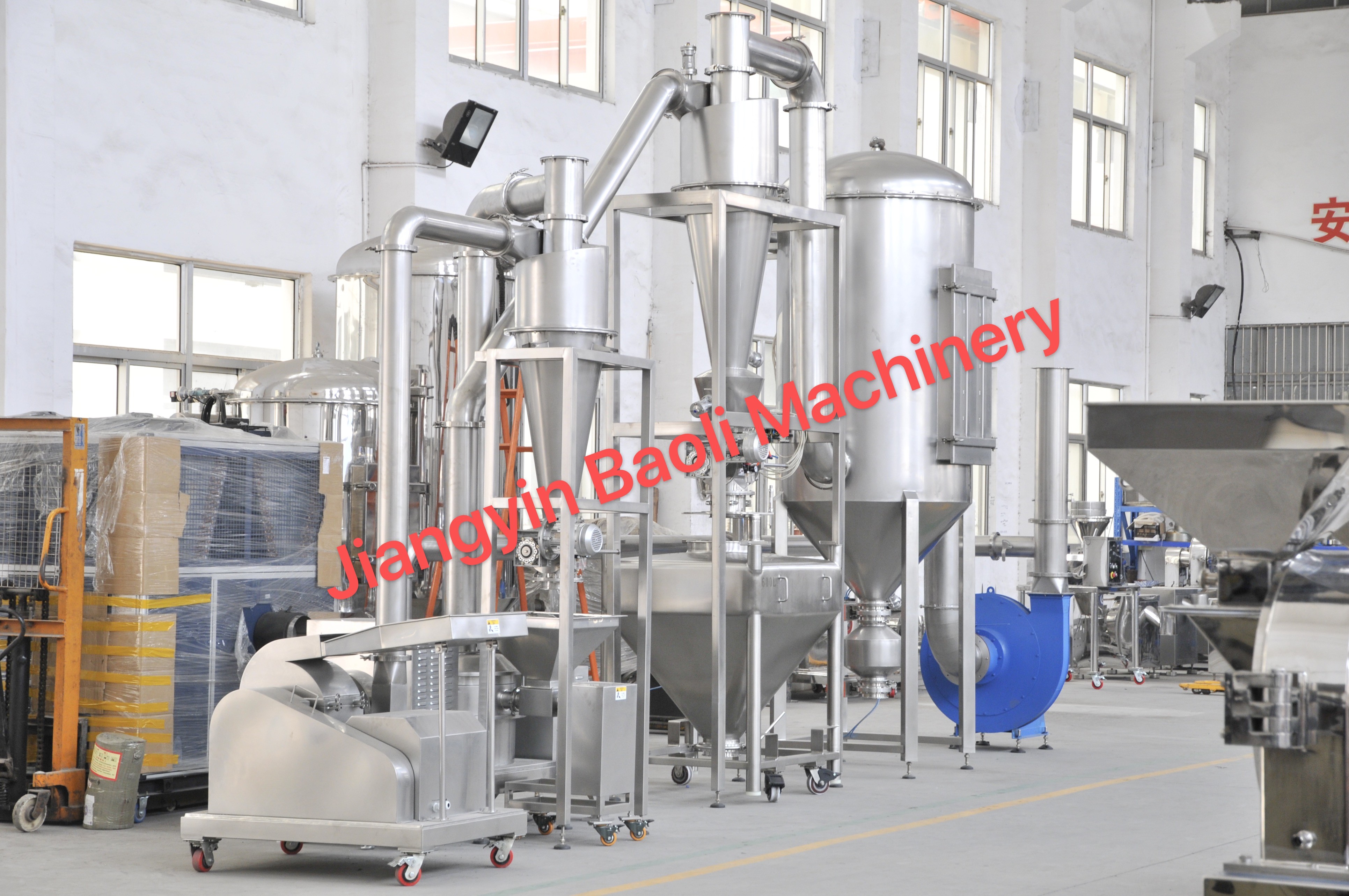 Últimos blogs da empresa sobre Máquina Superfine do Pulverizer do pó de 200 malhas do arroz roxo preto pronta para enviar